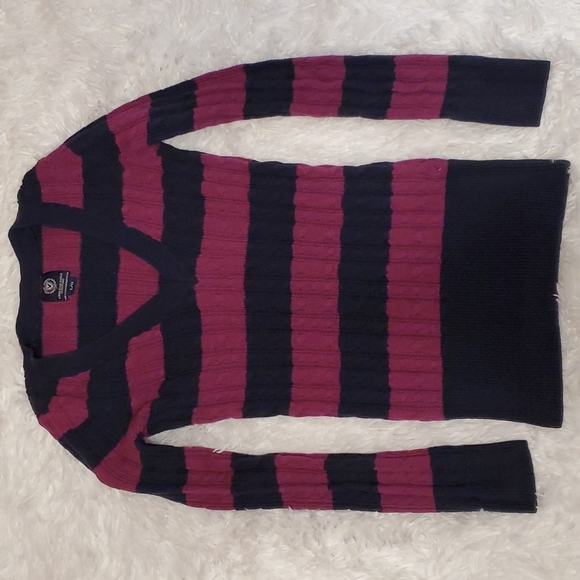 Vintage AE V-Neck Large - Picture 1 of 5